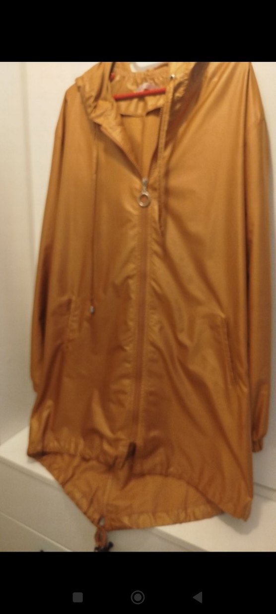 Bej Parlak Midi Kadın Yağmurluk - Görsel 3