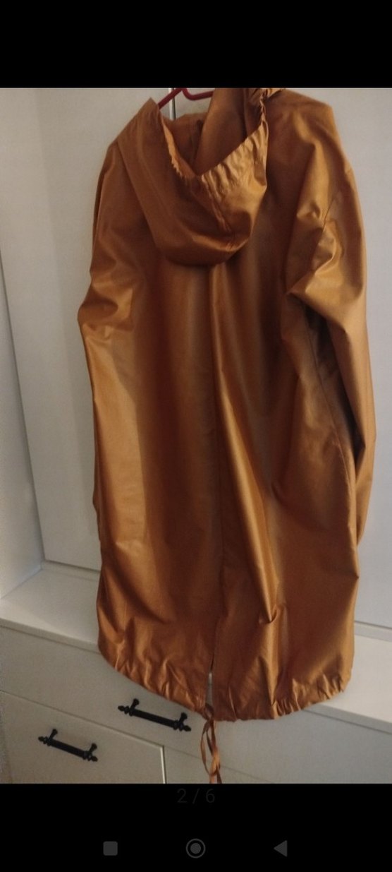 Bej Parlak Midi Kadın Yağmurluk - Görsel 4