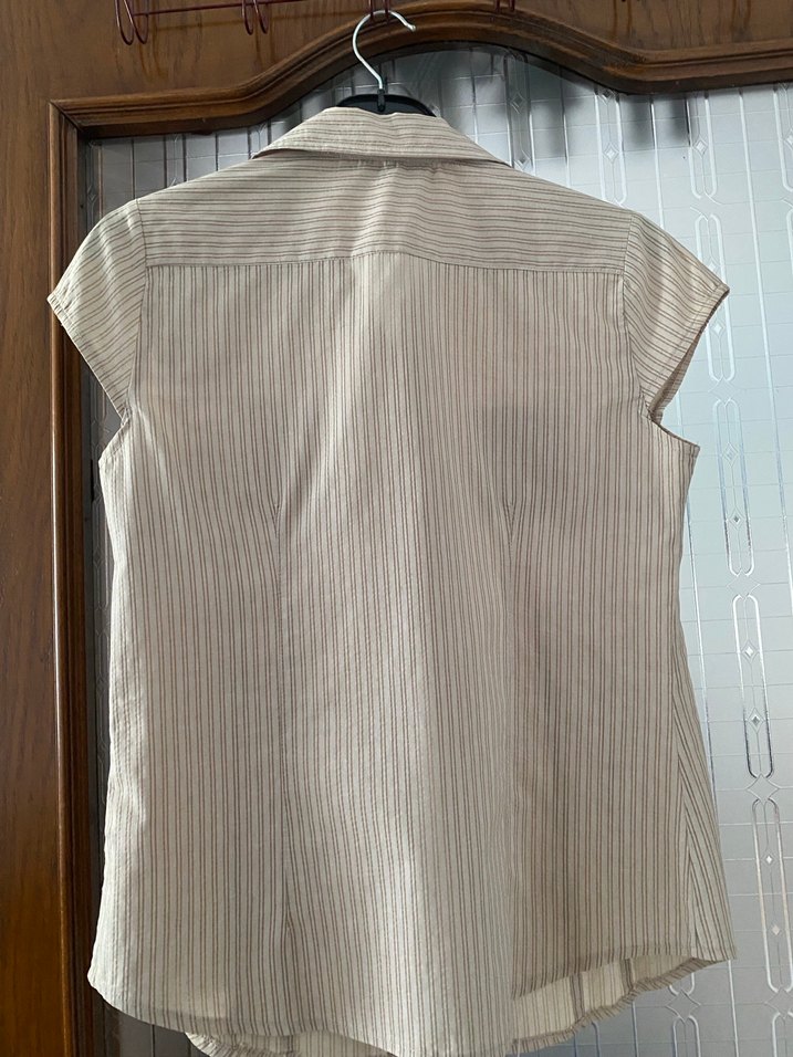 Bej Kolsuz Düğmeli Kadın Gömlek - Görsel 2