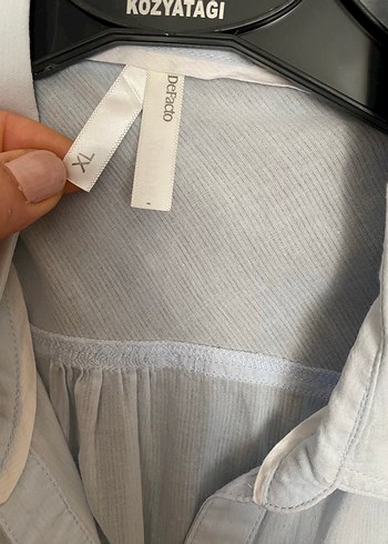 Düğmeli, Bağlamalı, Kolsuz mavi Kadın Gömlek - Görsel 3