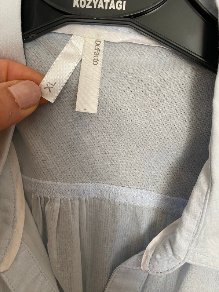 Düğmeli, Bağlamalı, Kolsuz mavi Kadın Gömlek - Görsel 3