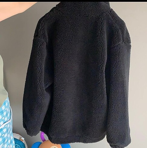 l Beden bershka siyah pelüş mont