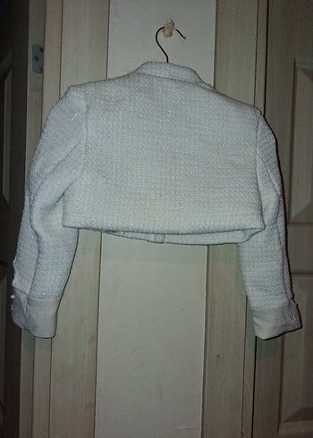 Kız Çocuk Beyaz Düğmeli Bolero - Görsel 2