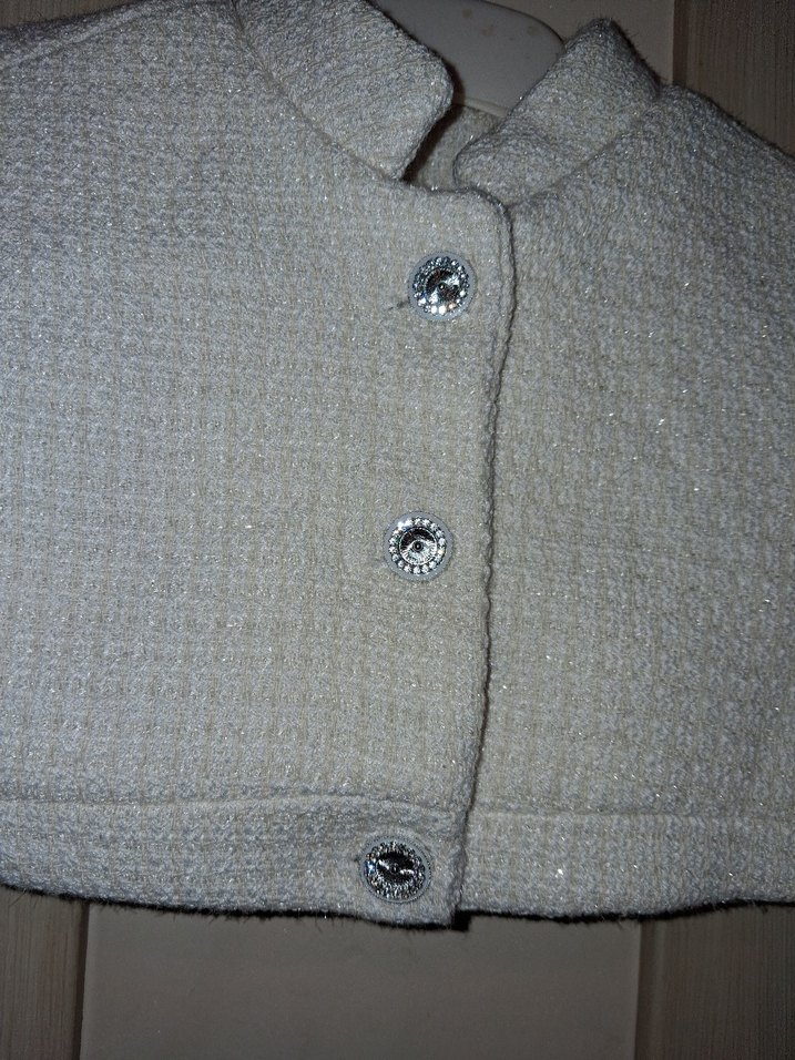 Kız Çocuk Beyaz Düğmeli Bolero - Görsel 3