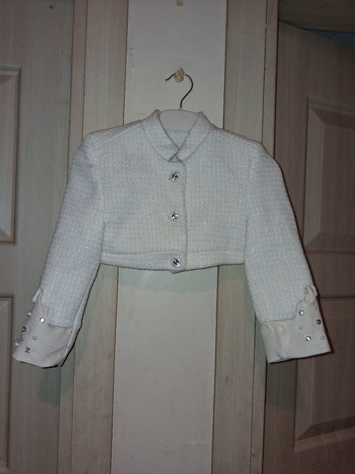 Bej Düğmeli Kız Bolero - Görsel 3