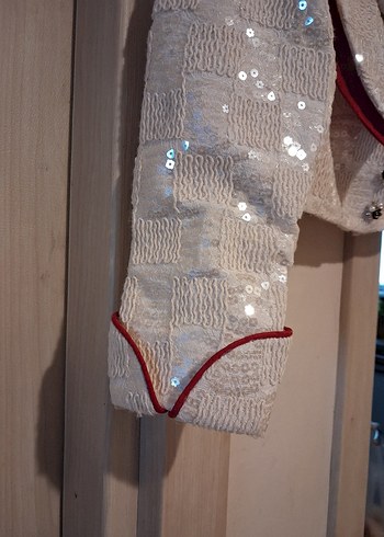 Kız Çocuk İşlemeli Beyaz Bolero - Görsel 6