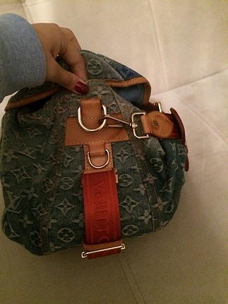 LOUIS VUITTON Askili CANTA