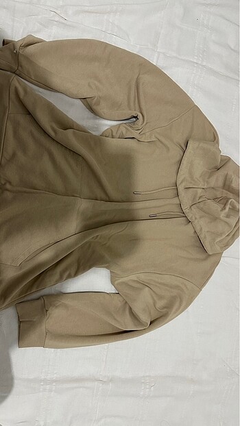 Ekru sweat