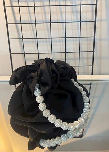 Boncuk İşlemeli Siyah Saten Kadın Clutch Çanta