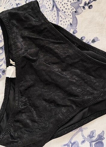 s Beden Bikini altı