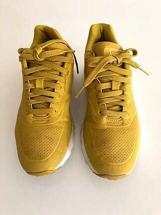Nike spor ayakkabı