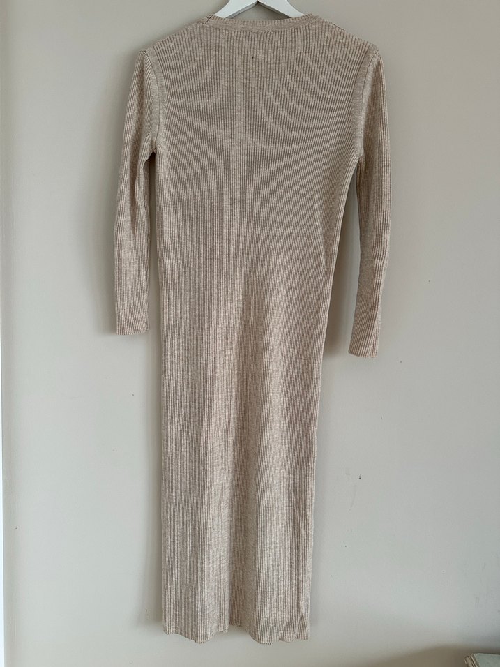 SAGA Uzun Bej Triko Elbise - Görsel 2