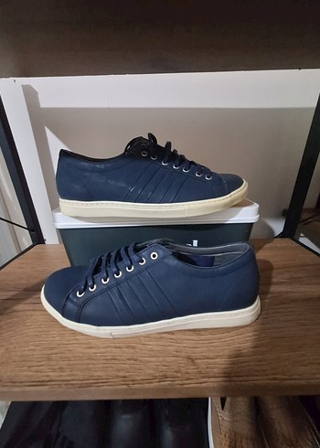Diğer Lacivert Deri Sneaker Siklik Ve Rahatlik Bir Arada