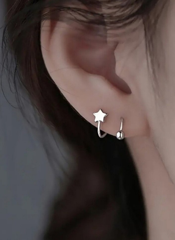 Mini Yıldızlı Minimalist Küpe - Görsel 2