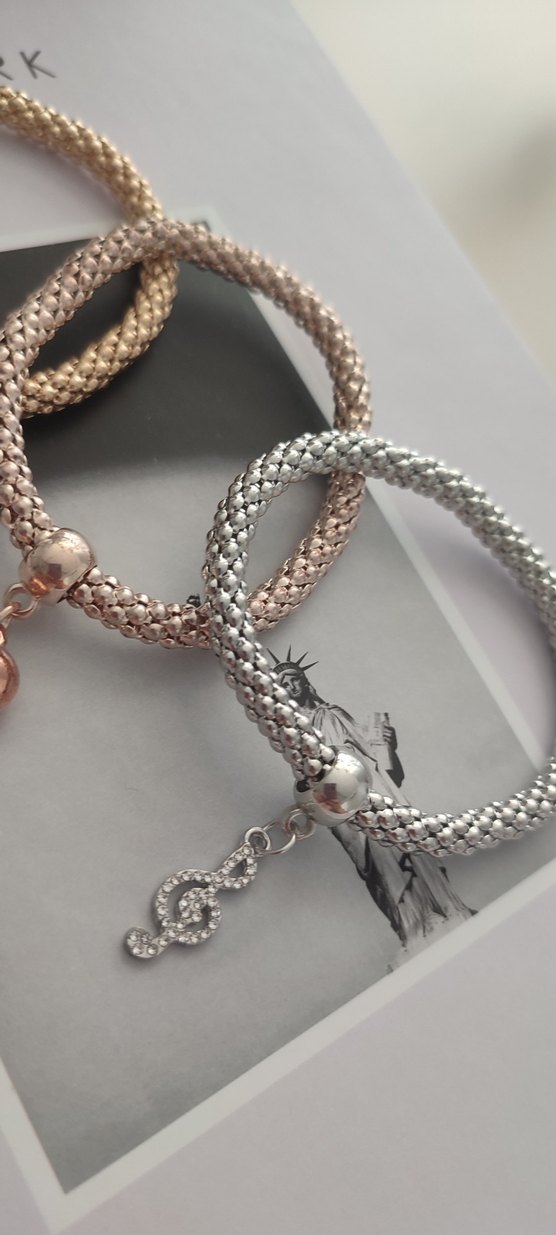 3'lü charmlı kadın bileklik - Görsel 3