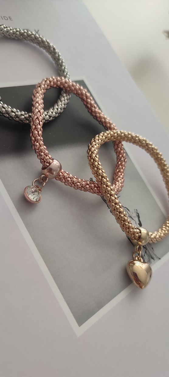 3'lü charmlı kadın bileklik - Görsel 3