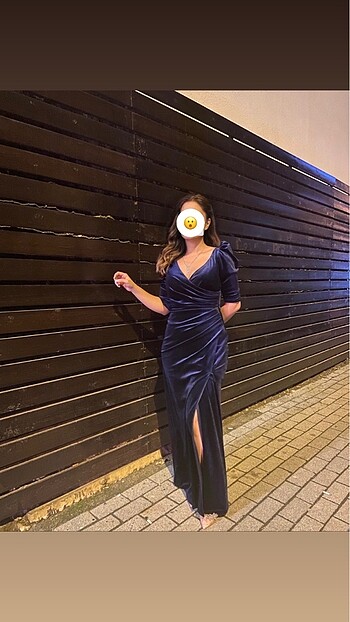 Kadife Gece Elbisesi