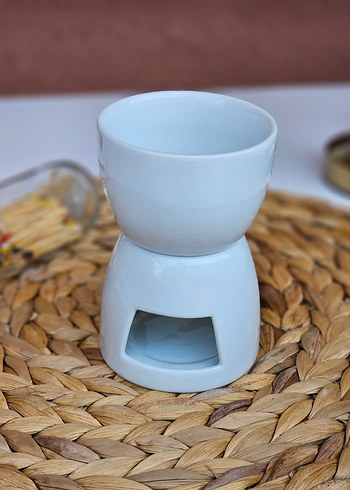 Güral porselen fondu