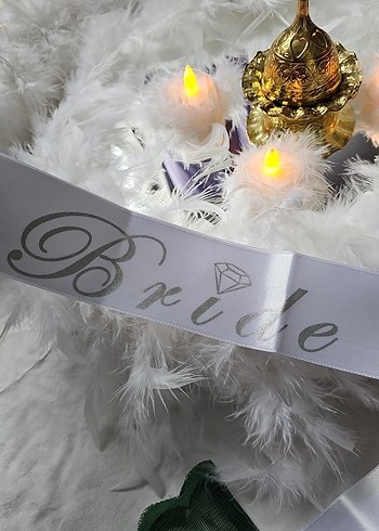 Parlak Beyaz Bride Kuşağı