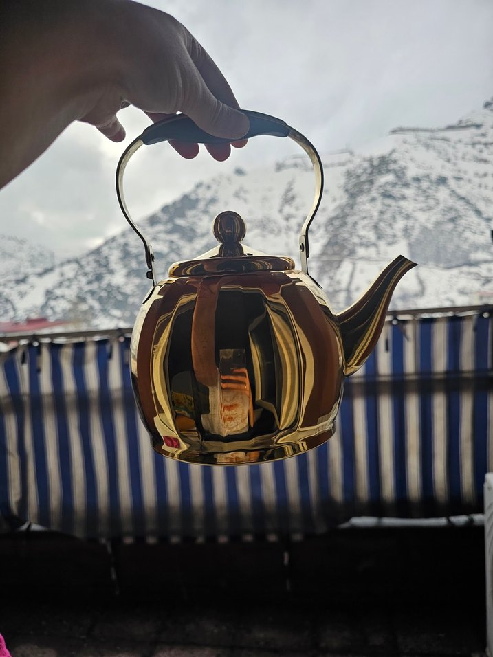 Parlak Altın Renkli Çaydanlık - Görsel 5