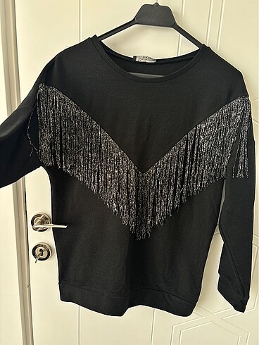 Püskül detaylı bluz - Görsel 2