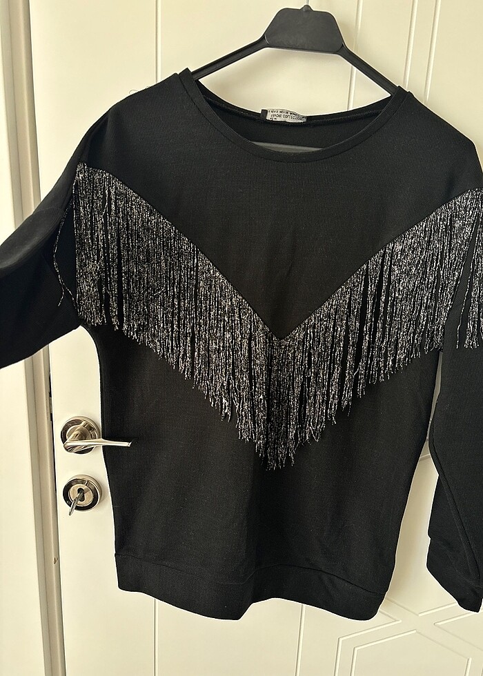 Püskül detaylı bluz - Görsel 2