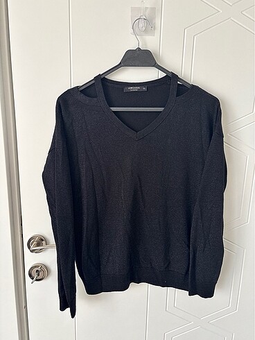 Omuz detaylı bluz - Görsel 2