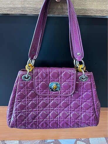 Dior kol çantası