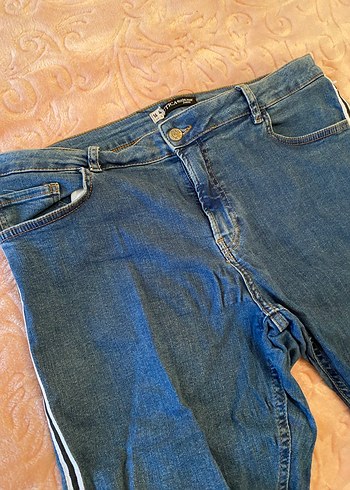 Kadın Mavi Çizgili Kot Pantolon - Görsel 3