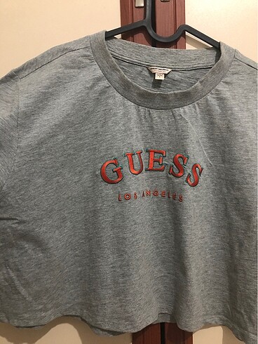 l Beden Guess Tişört