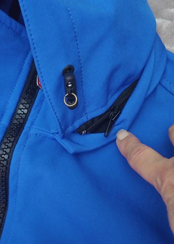 Mavi Kapüşonlu Erkek mont - Görsel 3