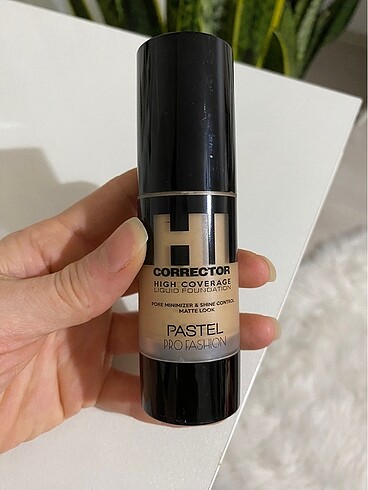 Pastel fondöten