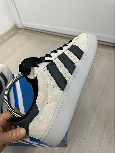 41 Beden siyah Renk Adidas spor ayakkabısı