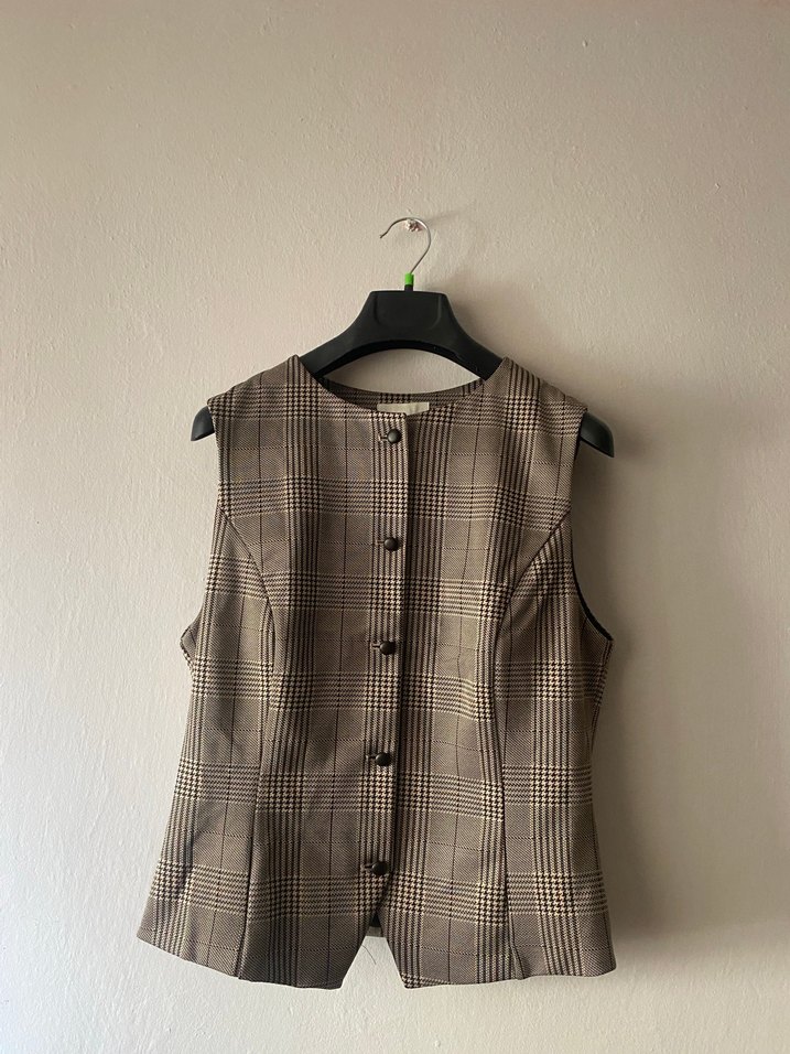 Vücuda oturan yelek - Görsel 2