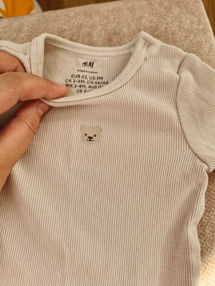 Uzun Kollu Bebek Body - Bej ve Beyaz - Görsel 3