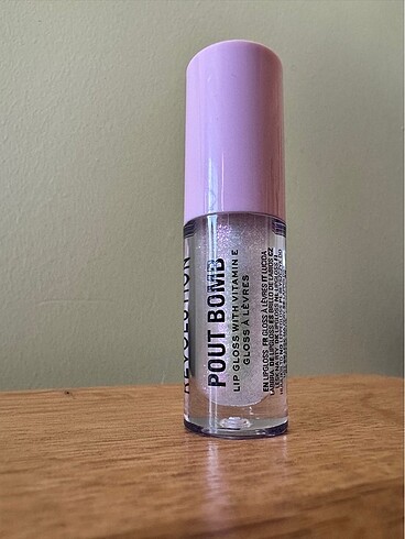 Revolution Revolution Gloss