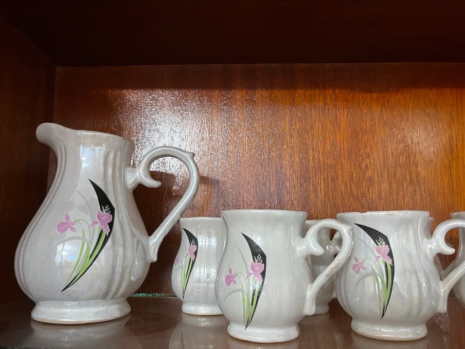 Beyaz çiçek desenli vintage süt takımı - Görsel 2