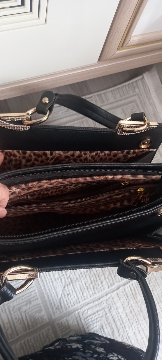 Klasik Siyah Deri Kadın Çanta - Görsel 3