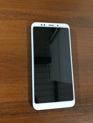 Xiaomi Redmi 5 Plus 4 GB ram 64 GB hafıza 