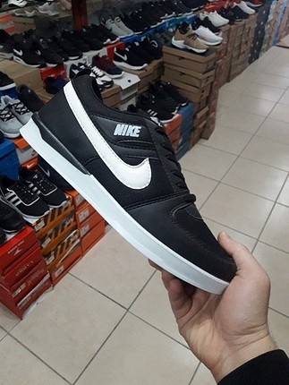 Nike spor 43 numara