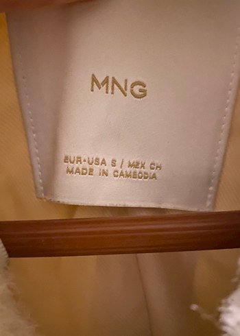 Beyaz Yünlü Kadın Ceket - Görsel 2