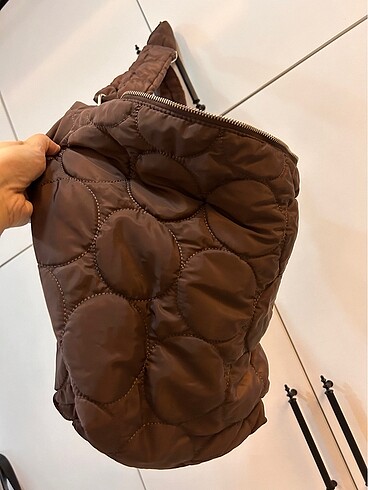 Bershka Kapitone çanta