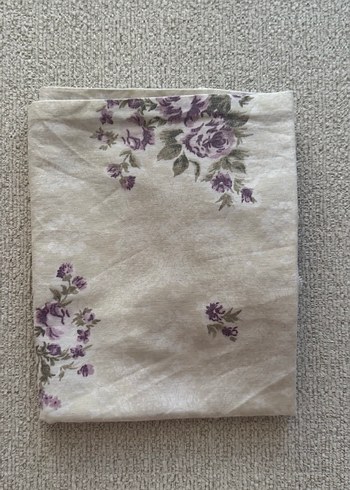 Tek kişilik iki adet çarşaf ve üç adet yastık kılıfı - Görsel 6