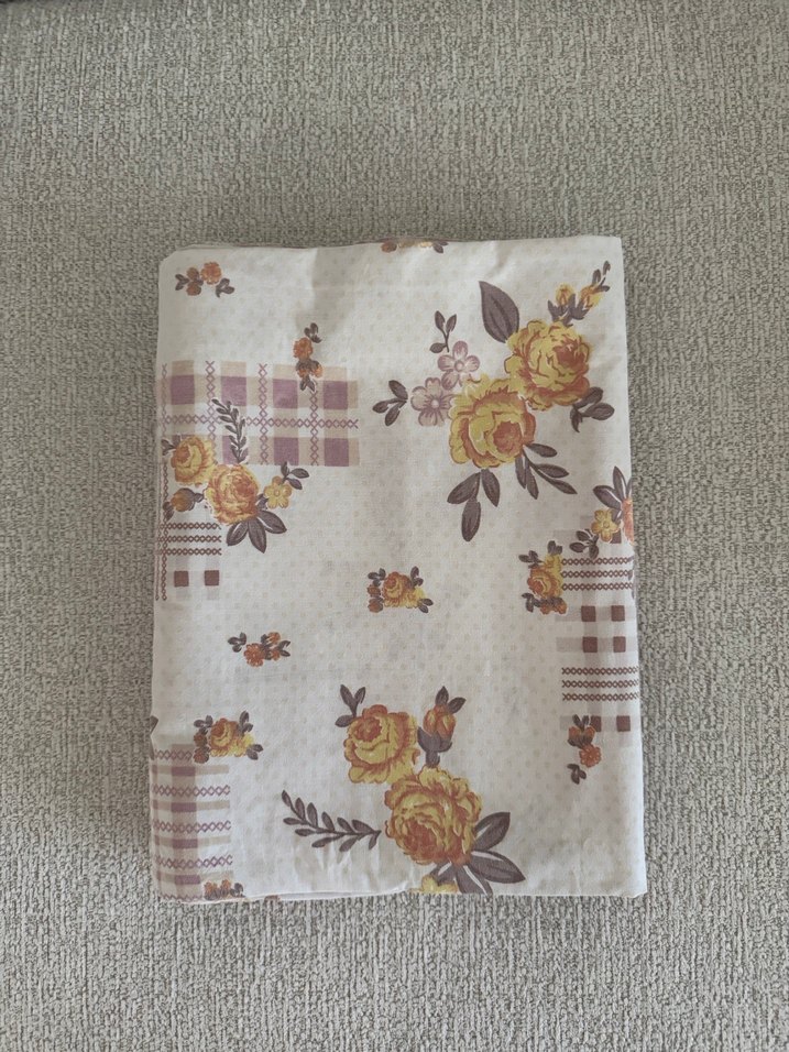 Tek kişilik iki adet çarşaf ve üç adet yastık kılıfı - Görsel 3