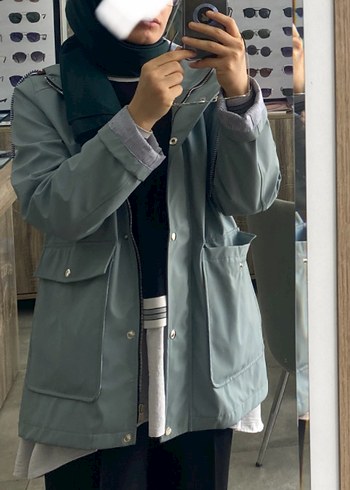 Gri Düğmeli Midi Kadın Yağmurluk - Görsel 4