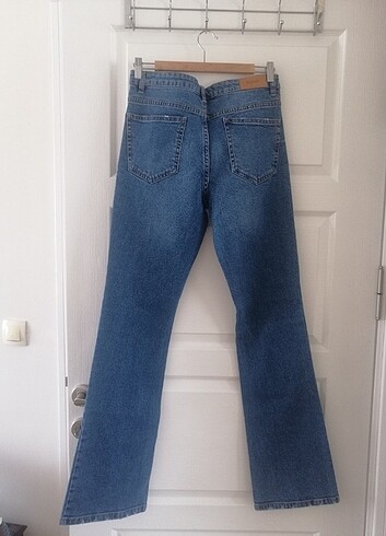 42 Beden Stradivarius flare jean