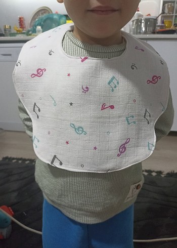 Renkli Baskılı Bebek Önlüğü - Görsel 3