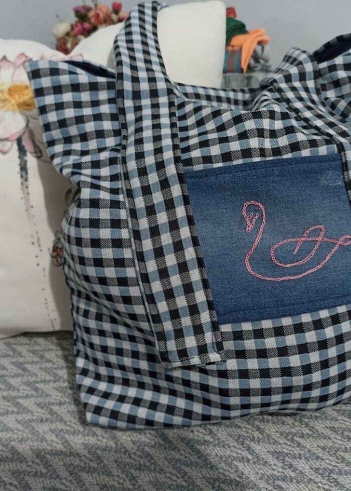 Kuğu işlemeli çanta  - Görsel 2