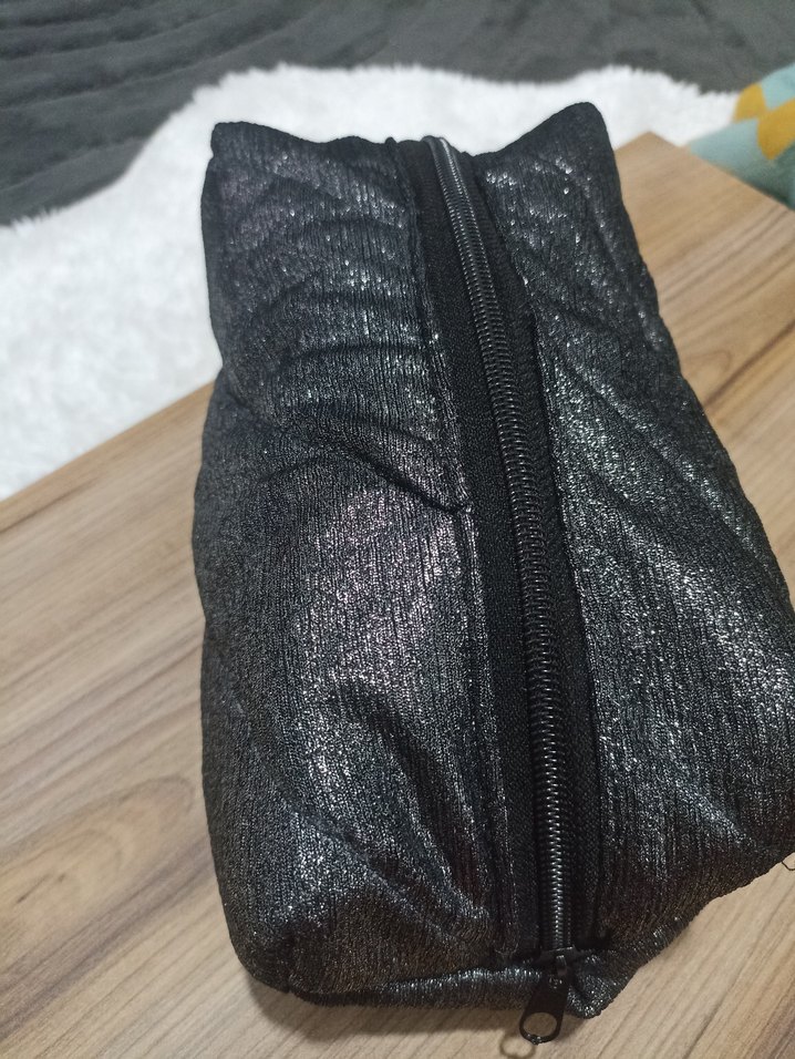 Fermuarlı Siyah Kadın Makyaj Çantası - Görsel 3