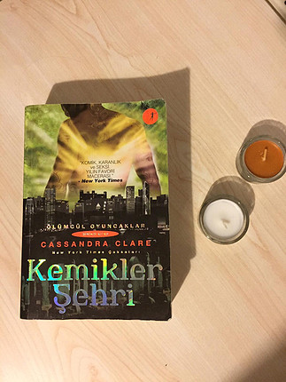 Cassandra Clare - Kemikler Şehri